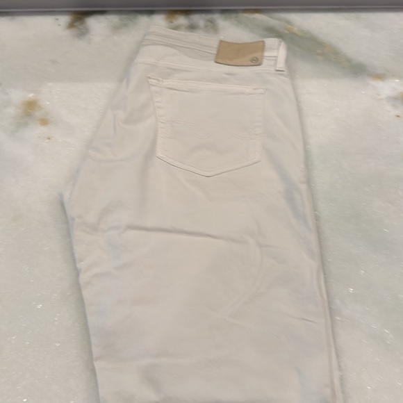 AG Everett SUEDED SLIM STRAIGHT LEG - Picture 2 of 3